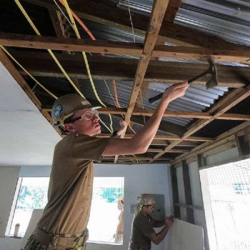 how to install underfloor heating between joists